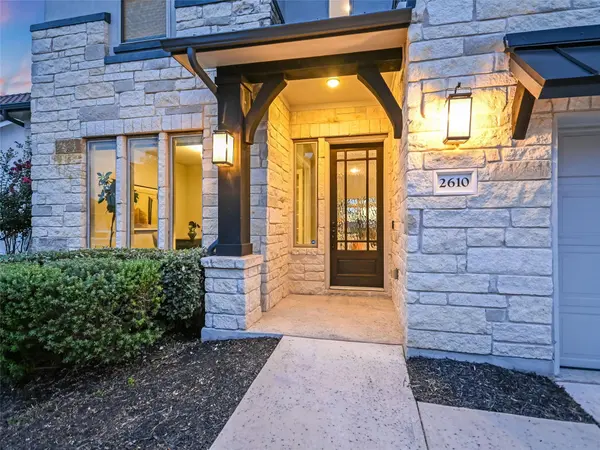2610 Sunset Vista CIR #16, Spicewood, TX 78669