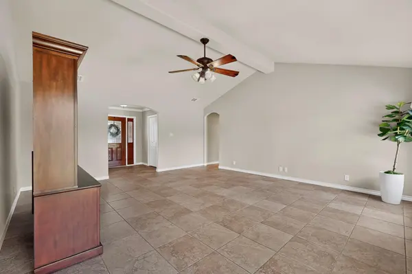 350 Richard RD, Georgetown, TX 78626