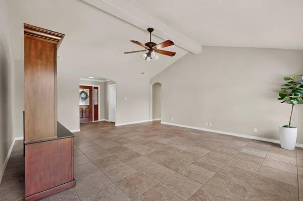 350 Richard RD, Georgetown, TX 78626