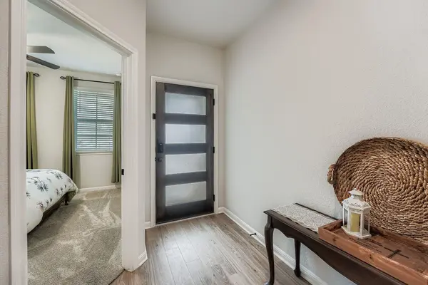 148 Gullivers DR, Elgin, TX 78621