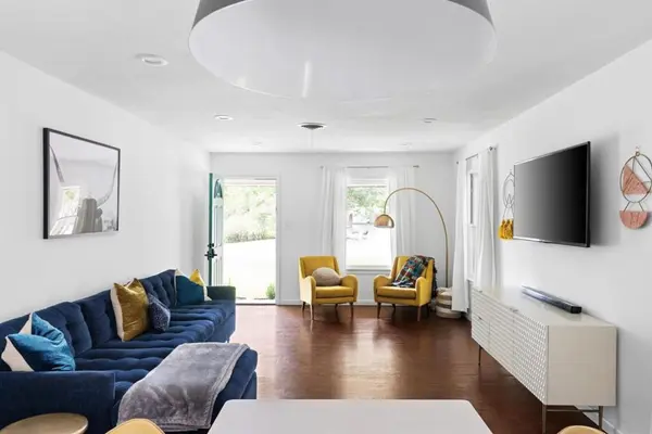 1106 Arcadia Ave, Austin, TX 78757