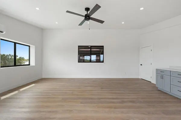 451 Farrell RD #301B, Dripping Springs, TX 78620