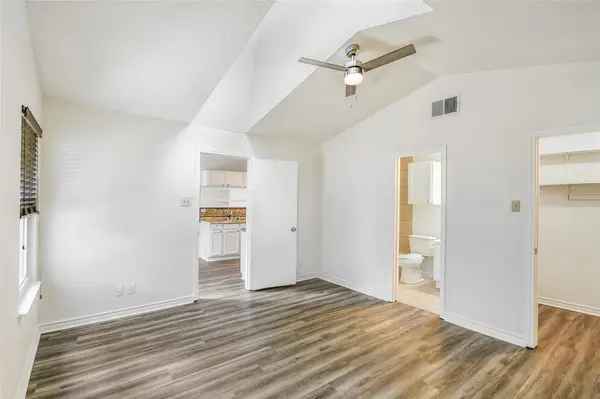 526 Cutty TRL #A, Lakeway, TX 78734