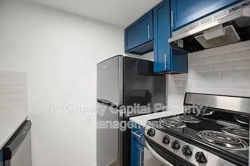 502 W 35th ST #205, Austin, TX 78705