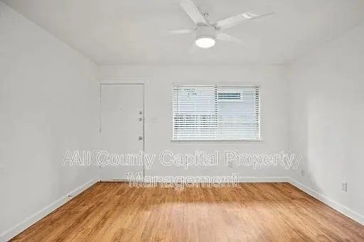 502 W 35th ST #205, Austin, TX 78705