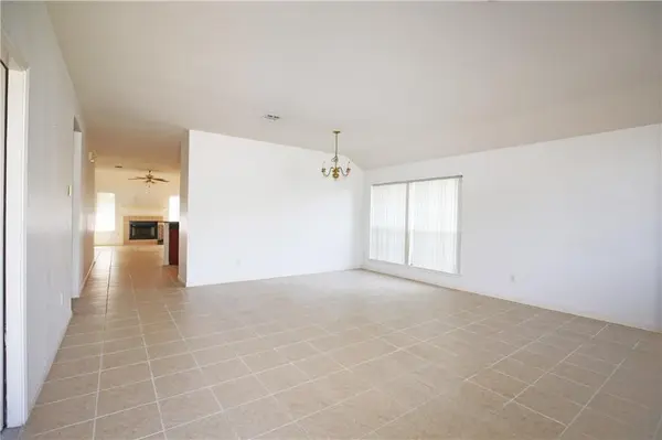 309 Country Aire DR, Round Rock, TX 78664