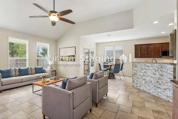 250 Mystic Hollow, Buda, TX 78610
