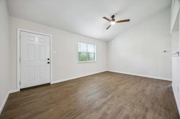 500 S 2nd ST #B, Pflugerville, TX 78660