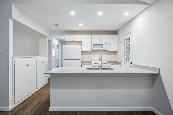 500 S 2nd ST #B, Pflugerville, TX 78660