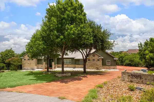 1889 Rush CRK, Canyon Lake, TX 78133