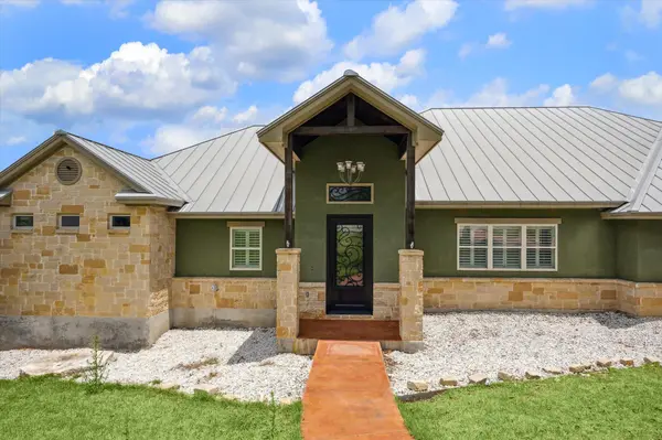 1889 Rush CRK, Canyon Lake, TX 78133