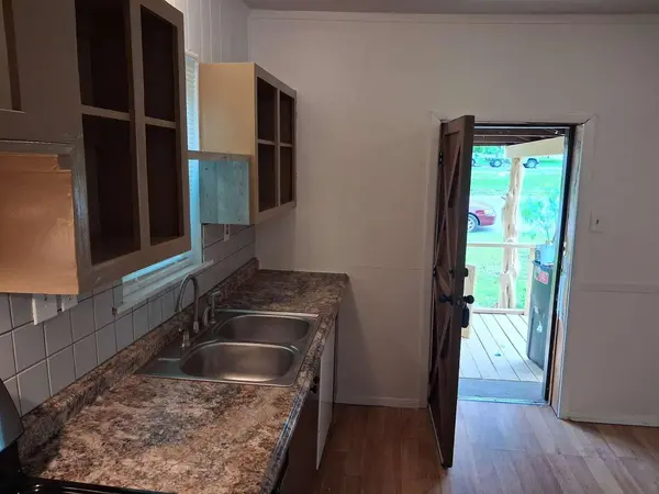 308 N Ridge ST, Lampasas, TX 76550
