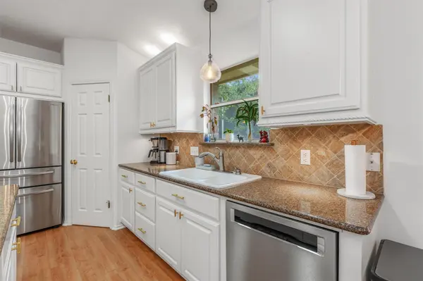 1218 Highland DR, Cedar Park, TX 78613