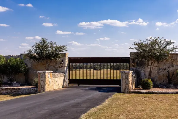 3551 RM 2325, Wimberley, TX 78676