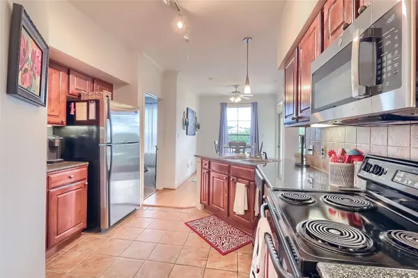 7701 Rialto BLVD #1128, Austin, TX 78735