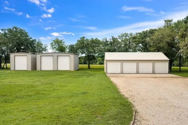 3011 County Road 314, Rockdale, TX 76567