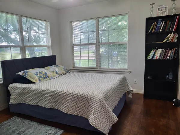 1308 Murray Ave, Rockdale, TX 76567
