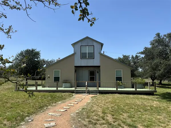 332 Turkey Dr RD, Dripping Springs, TX 78620