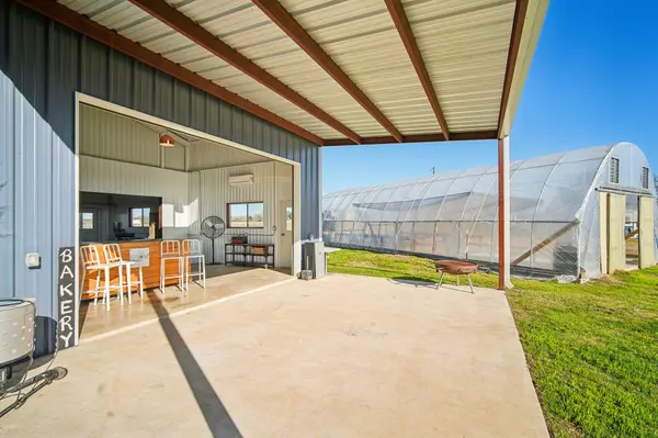2200 Highway 21 E, Paige, TX 78659