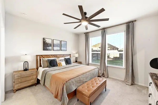462 Tree Nut LOOP, Buda, TX 78610