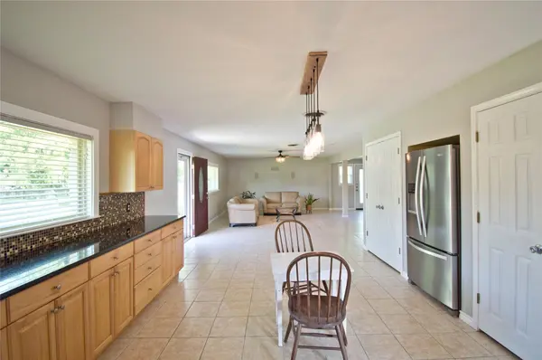 702 E Schubert ST, Fredericksburg, TX 78624