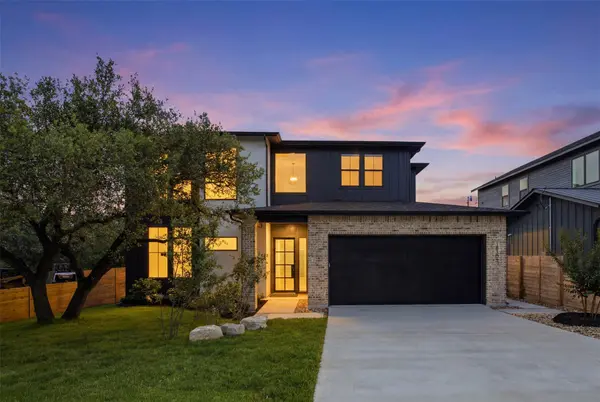 18303 Lake Oaks DR, Jonestown, TX 78645