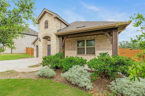 1808 Donetto DR, Leander, TX 78641