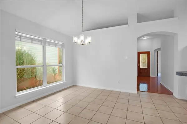 281 Hutton DR, Kyle, TX 78640