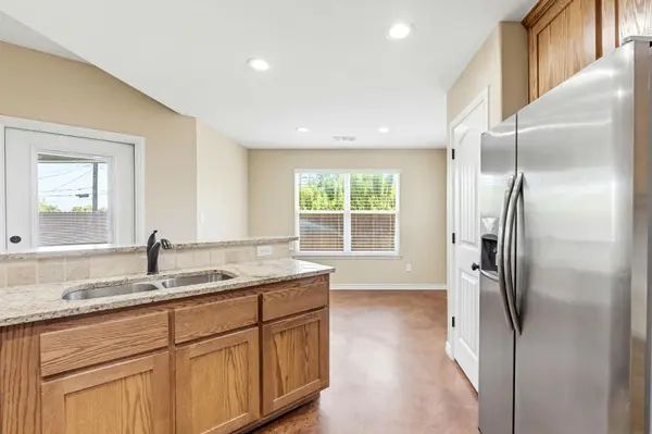 1124 Limestone DR, Lampasas, TX 76550