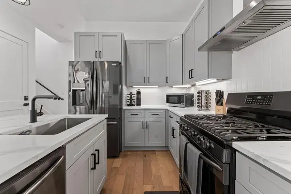 910 Tillery ST #B, Austin, TX 78702