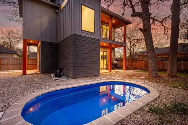 910 Tillery ST #B, Austin, TX 78702