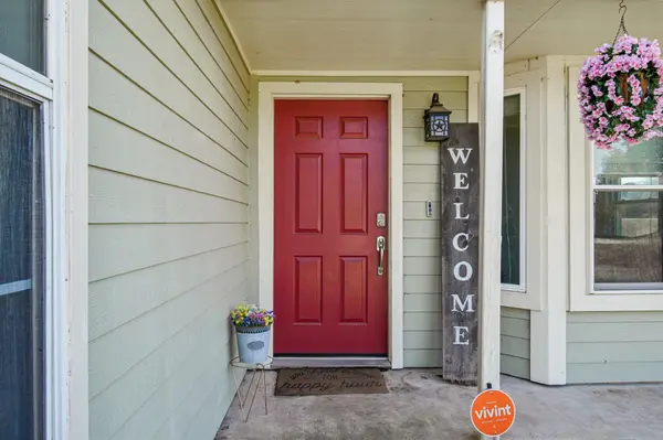 107 Hawea LN, Bastrop, TX 78602