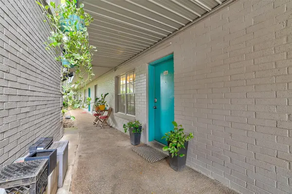 300 Crockett ST #114, Austin, TX 78704