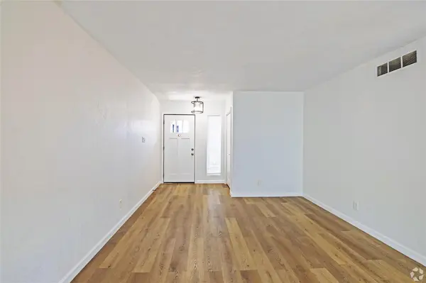 2705 Windswept CV #202, Austin, TX 78745