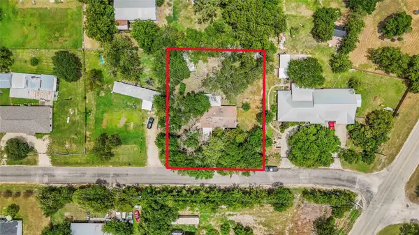 137 Columbia CIR, San Marcos, TX 78666