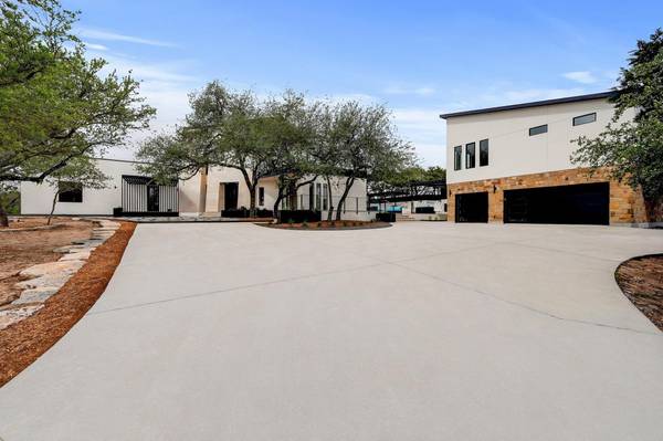700 Rancho Grande DR, Wimberley, TX 78676