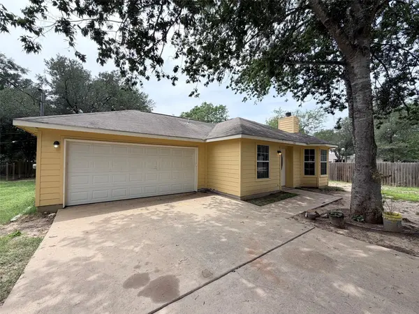 142 Nuuanu LN, Bastrop, TX 78602