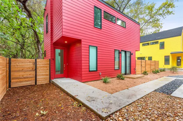 1118 Walton LN #3, Austin, TX 78721