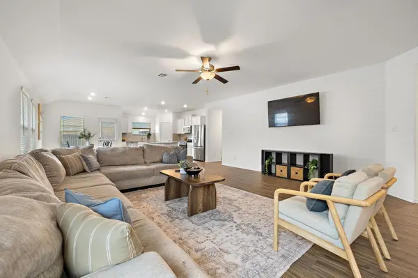 505 Golden Plains PKWY, Hutto, TX 78634