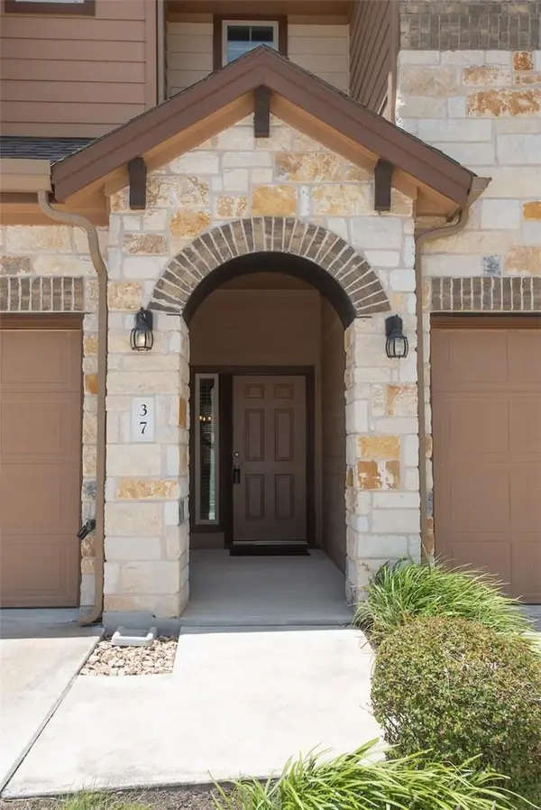 1001 Zodiac LN #37, Round Rock, TX 78665