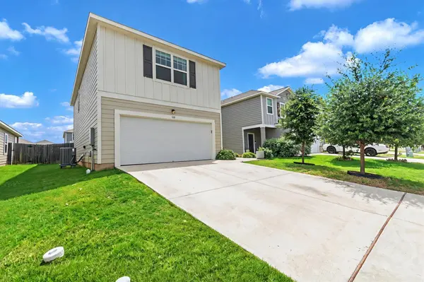 132 Thistle LN, Maxwell, TX 78656