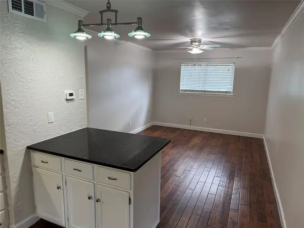 803 W 28th ST #206, Austin, TX 78705