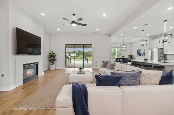 225 Spicewood Trails DR, Spicewood, TX 78669