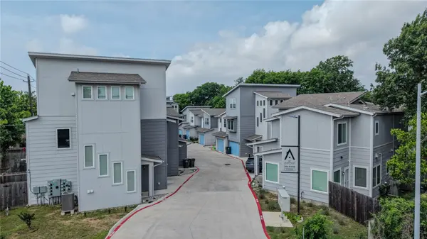 12500 Lamppost LN #16, Austin, TX 78727