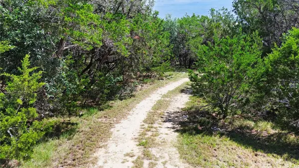 1400 Valley View RD, Wimberley, TX 78676