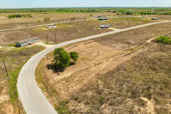 415 Beckham DR, Dale, TX 78616