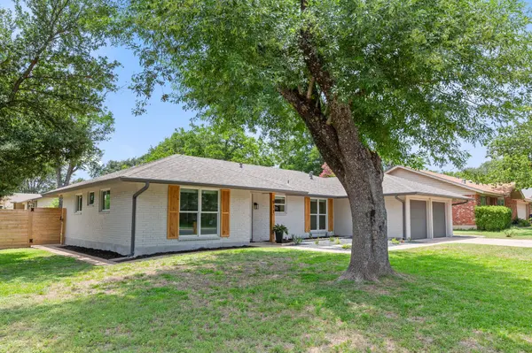 911 Cripple Creek DR, Austin, TX 78758