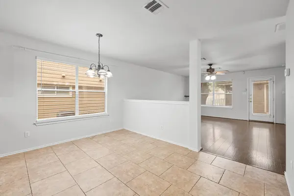 105 Fire Island DR, Pflugerville, TX 78660