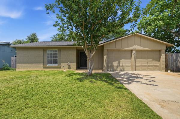1913 Denfield DR, Round Rock, TX 78664