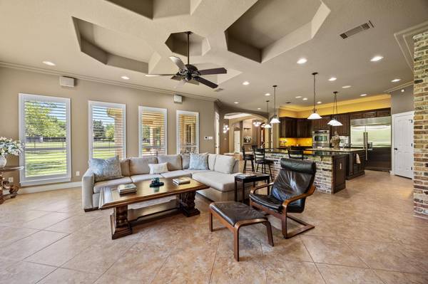 112 Shady Elm, Georgetown, TX 78633